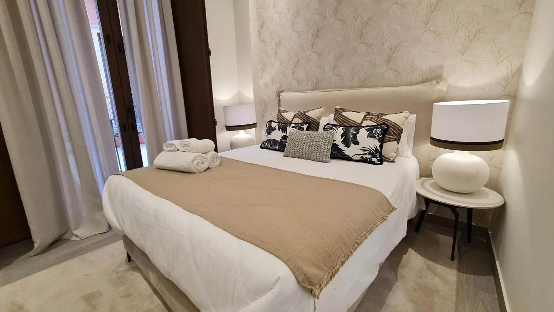 Suspiro 101 Cosmopolitan Loft Apartment Granada